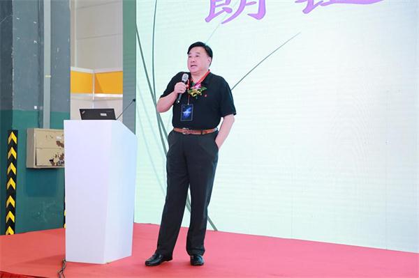 DƬ18.jpg